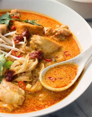   Sarawak Laksa: 싱싱한 해산물과 매콤한 코코넛 커리의 환상적인 조화를 경험하세요!